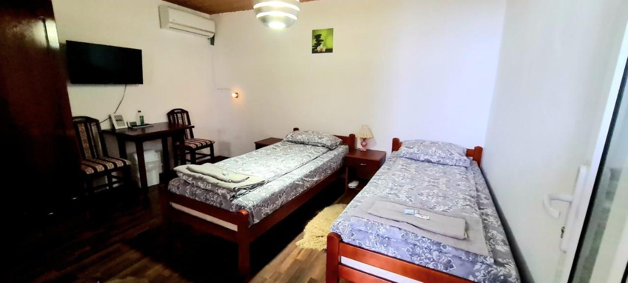 Casa Mio Hotel Moldova Noua Phòng bức ảnh